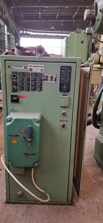 Used Frezarka TOS KURIM FGS 32/40
