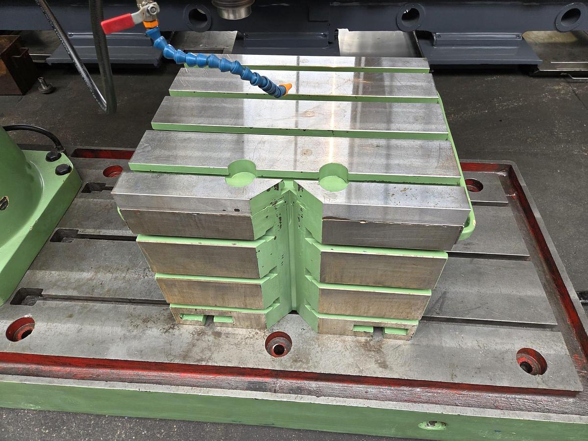 Used Wiertarka promieniowa Cegielski WRA 632