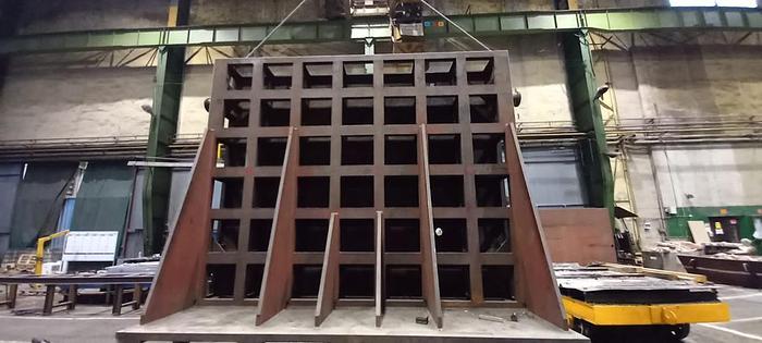 Used Kątownik 3700mm x 3100mm