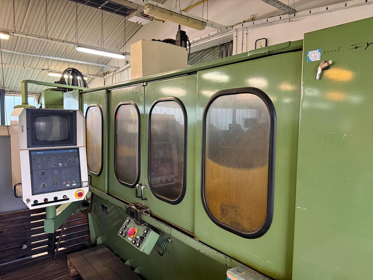 Used Centrum obróbcze AXA VSC 2-1820/720M