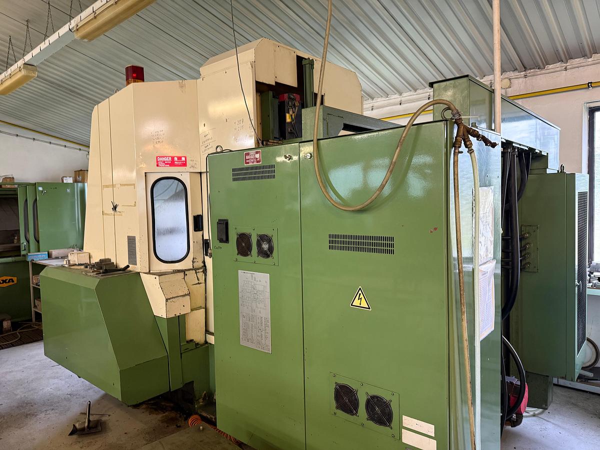 Used Centrum obróbcze dwupaletowe OKK PCH 500