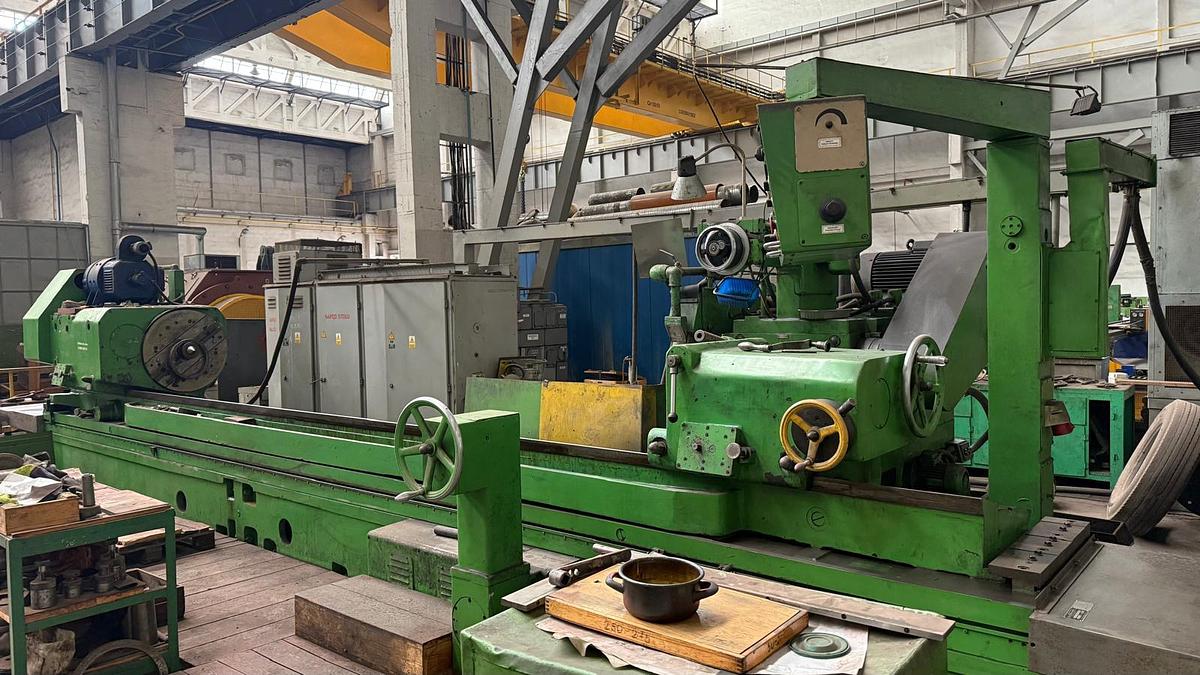 Used Szlifierka do wałków Stankoimport 800x6000 mm