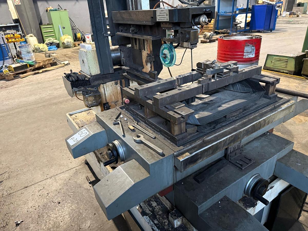 Used Elektrodrążarka 