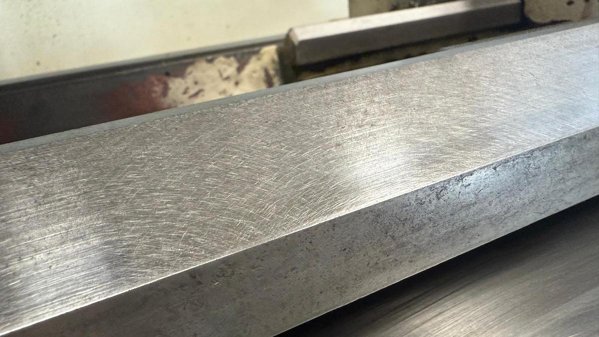 Used Tokarka Tarnów TUJ 560 MEF x 2000