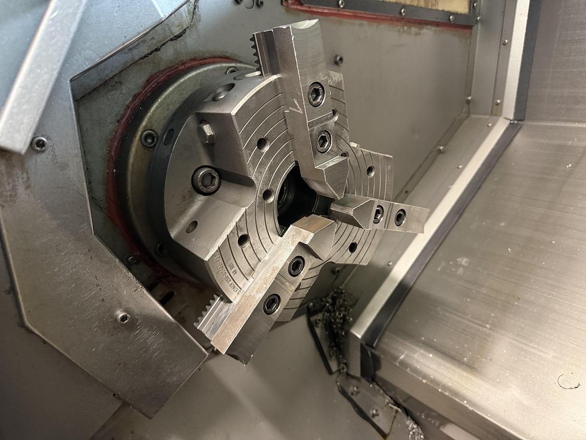 Used Tokarka CNC Okuma LB 15