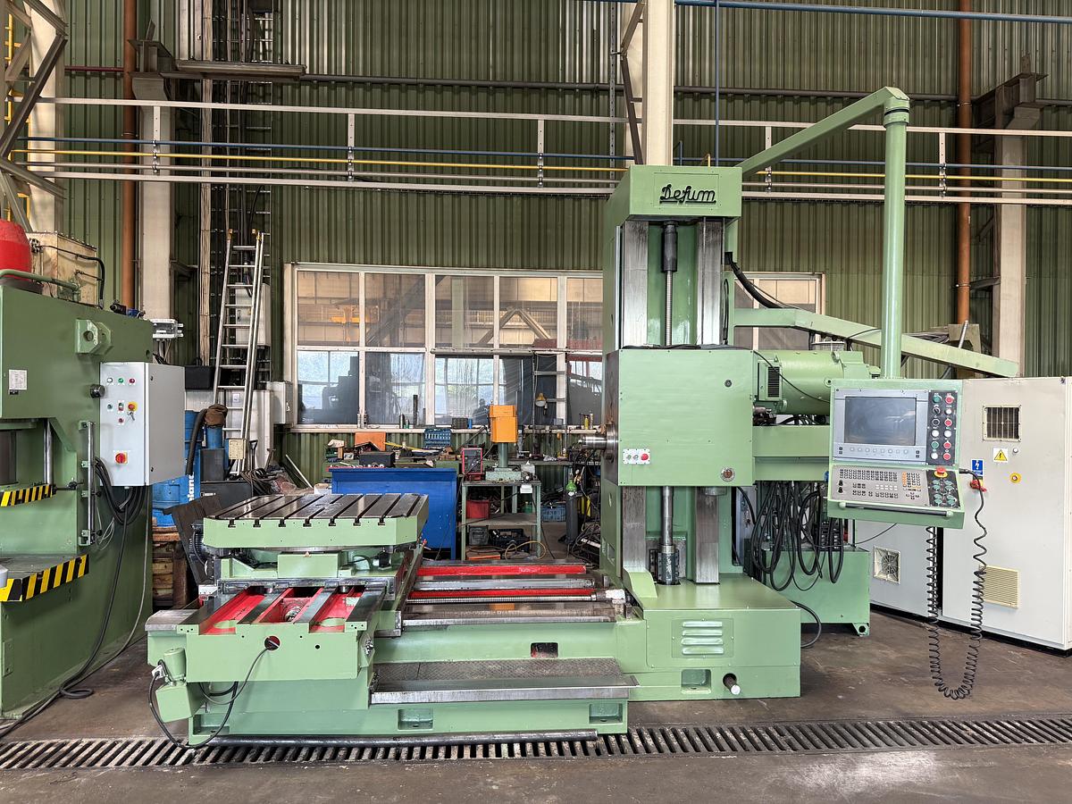 Used Wytaczarka DEFUM WFM 100 N CNC