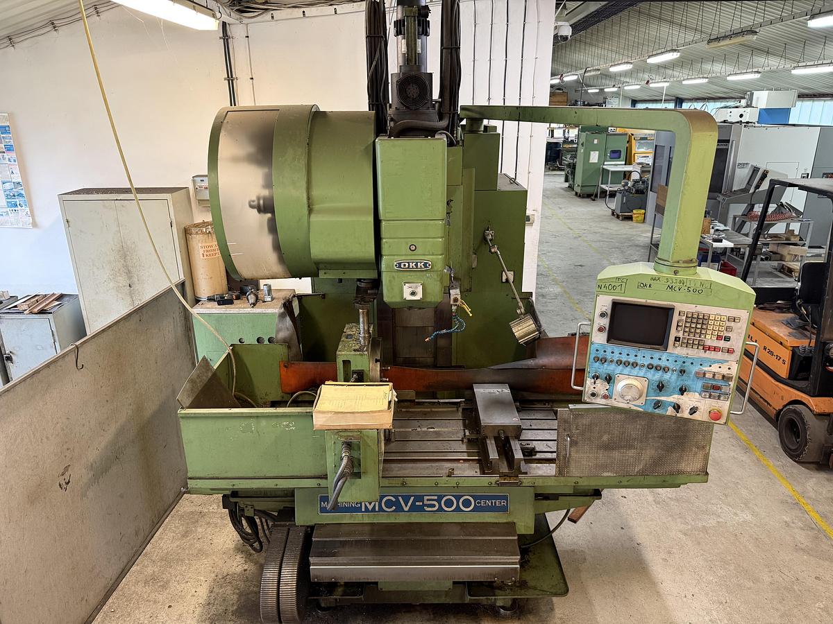 Used Centrum obróbcze OKK MCV-500