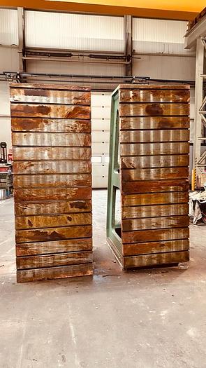 Used Kątowniki 2500 mm x 1000 mm /2szt.