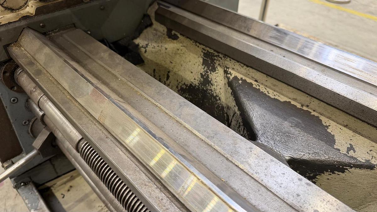 Used Tokarka PONAR TUR 630A / 3000
