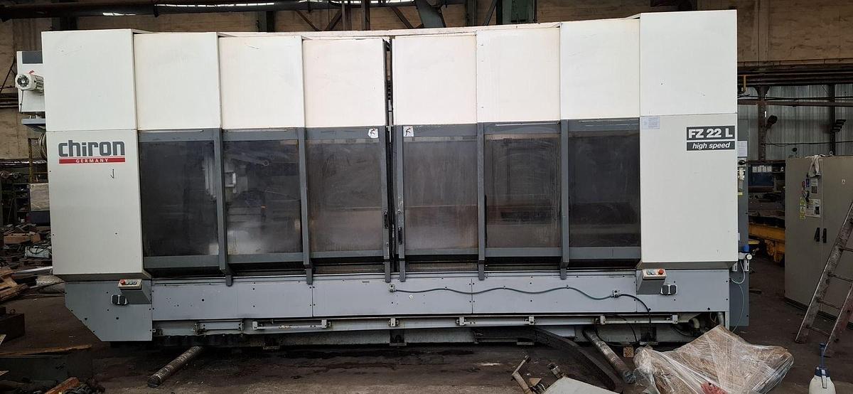 Used Centrum obróbcze pionowe CHIRON FZ 22L