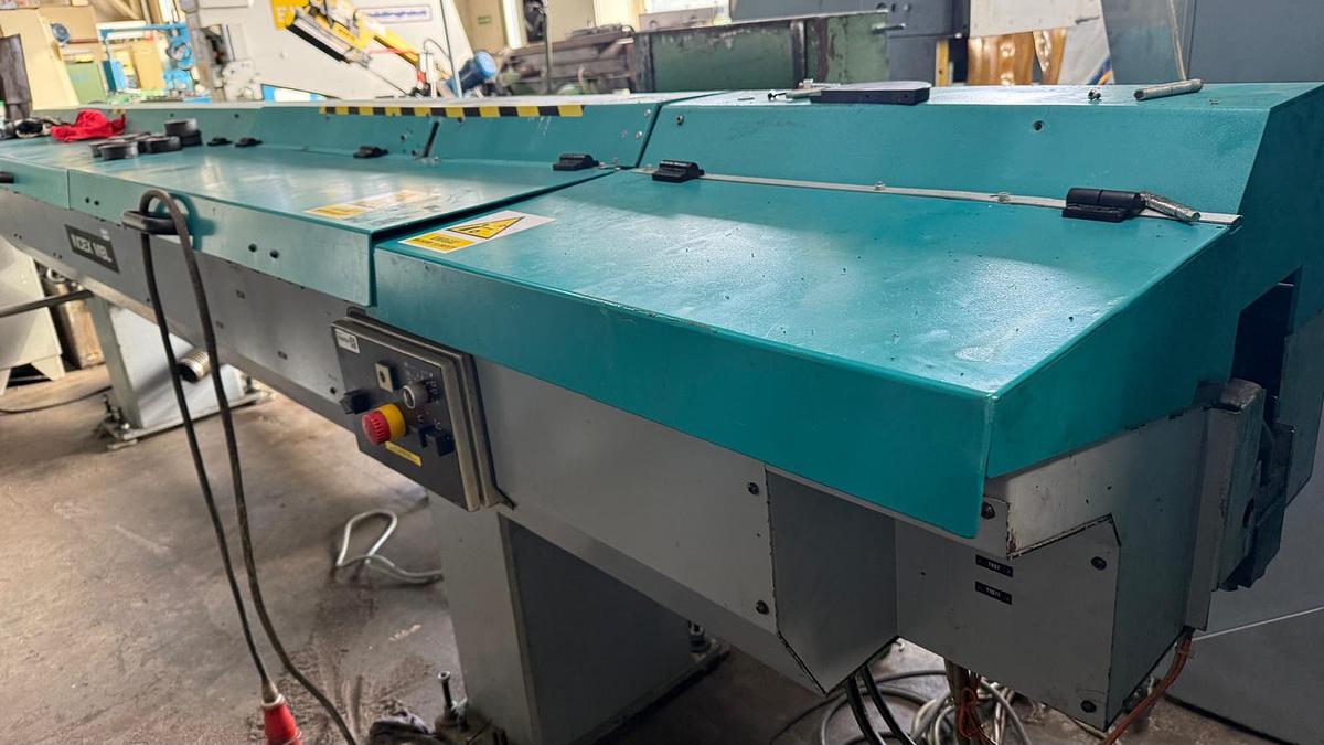 Used Centrum tokarskie INDEX G200C