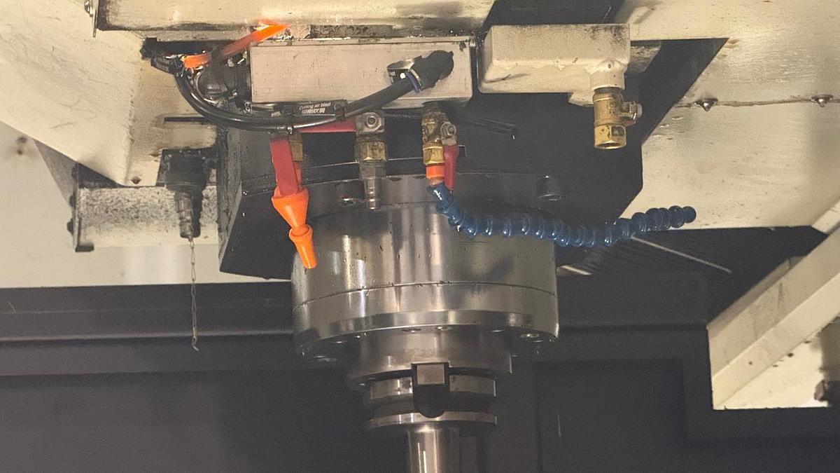 Used Frezarka bramowa Chevalier FVM-3020DC