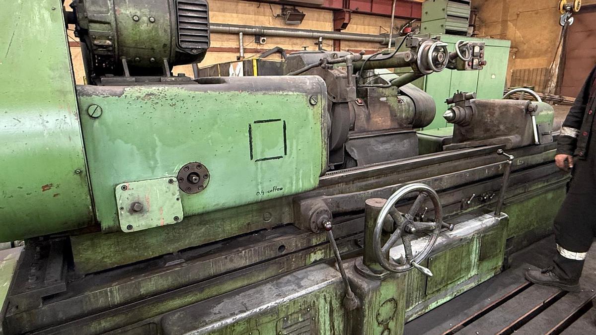 Used Szlifierka do wałków STANKOIMPORT 3A172