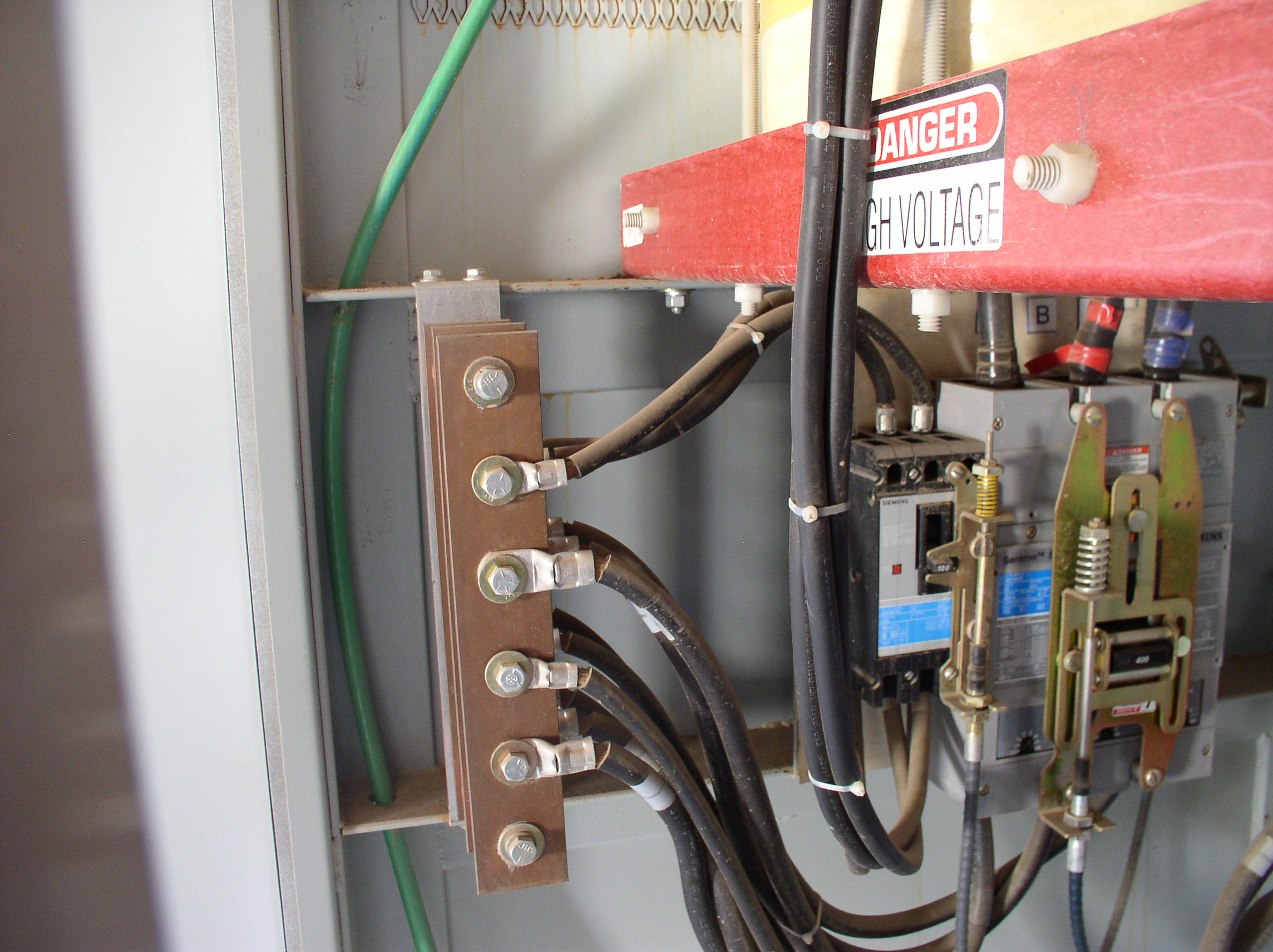 Used 12,000 amp 9 volt RAPID DC Power Supply*: Input 400 amps @ 480 volts