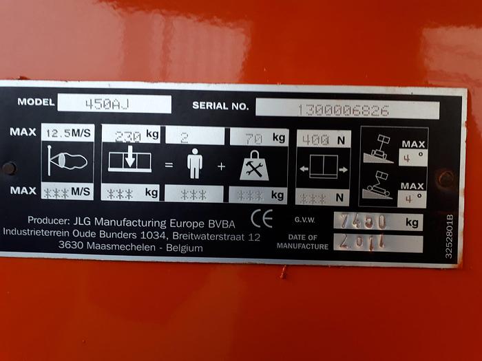 Used 2011 JLG 450AJ