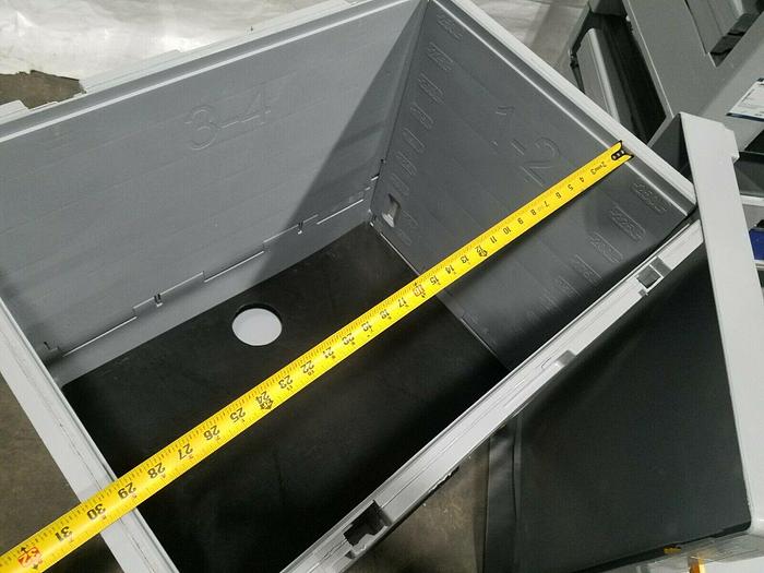 Used STD Plastic Pallet tanks Folding Sides Heavy Duty gaylord boxes with covers