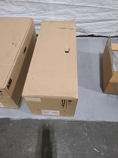 ABB ACH550-UH-031A-4 AC Drive 20 HP Electric Motor Drives VFD Speed Control