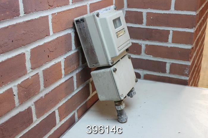 Used Yamatake-Honeywell KIX18B-E12X2TY-XSX Magnetic Flow Transmitter #39614