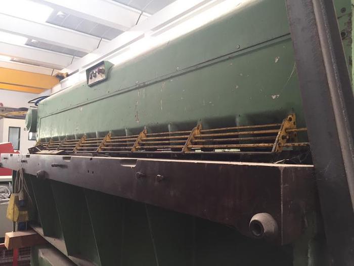 Usato CESOIA BOSSI MECCANICA 3000 X 4