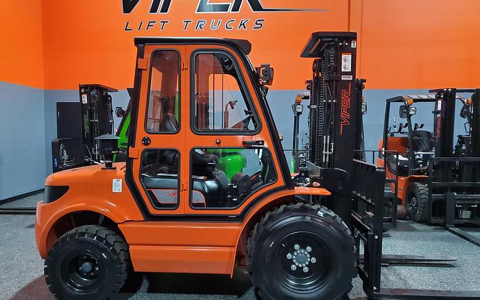 2024 Viper RTD30 Rough Terrain Forklift w CAB!