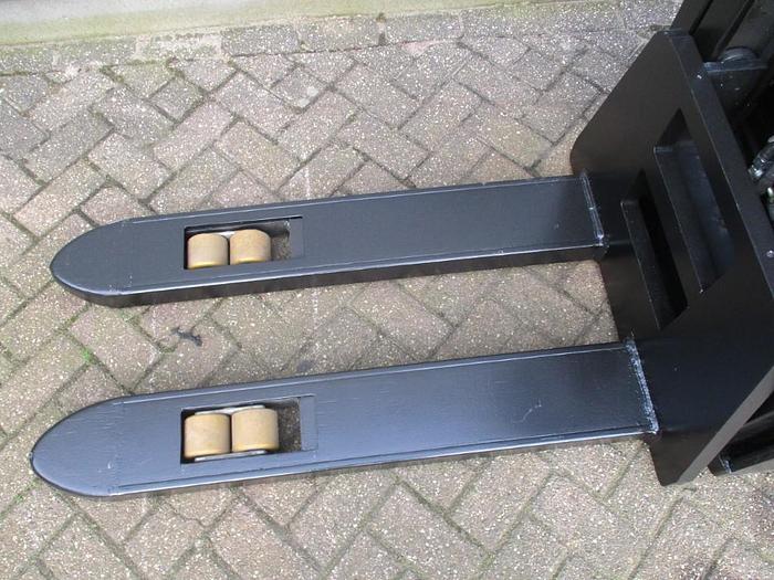 Refurbished 2011 BT SPE 125 - 2224