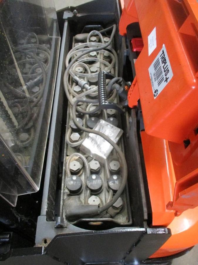 Refurbished 2019 TOYOTA SWE 100 - 184