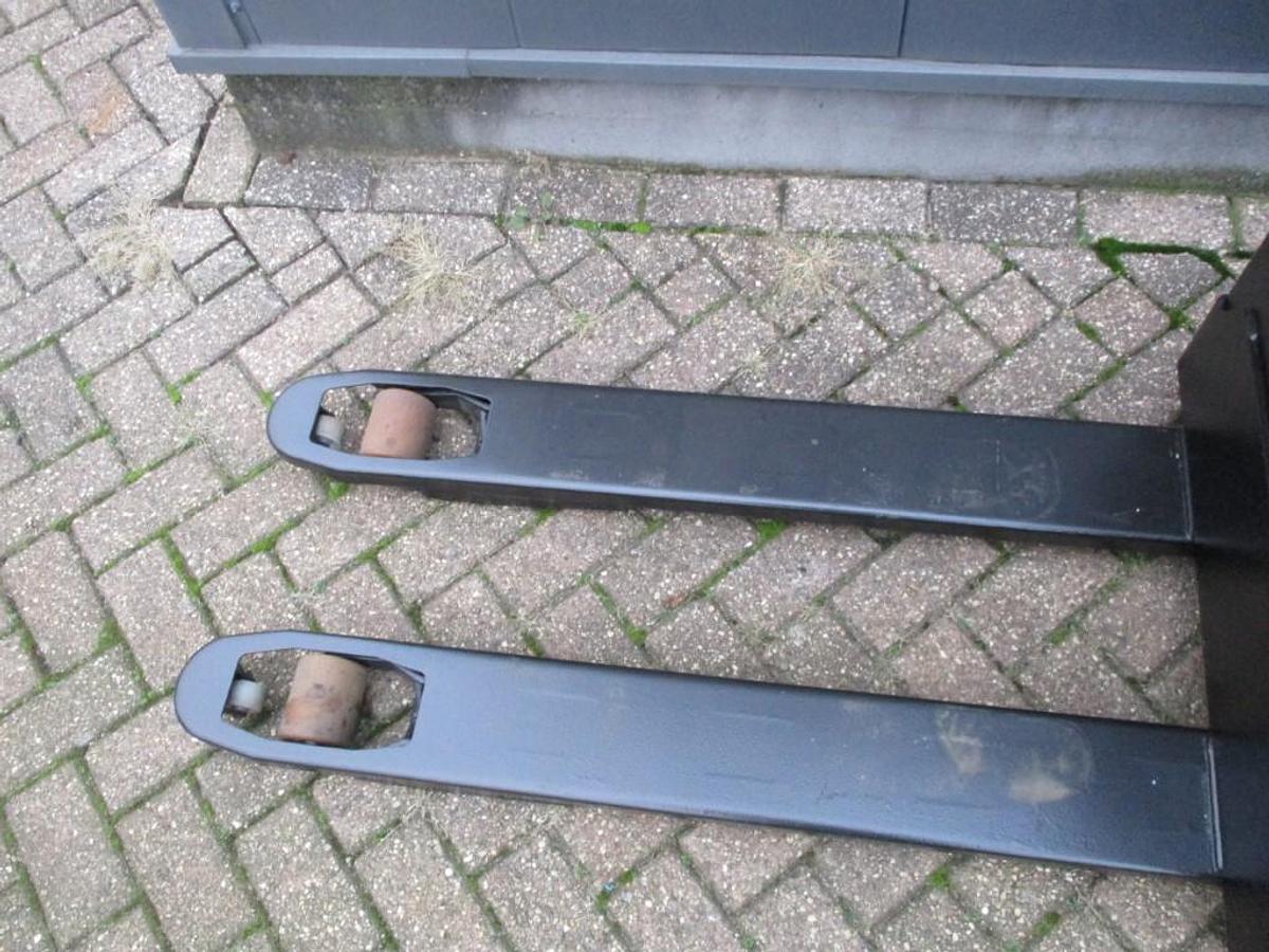 Refurbished 2023 TOYOTA LWE 140