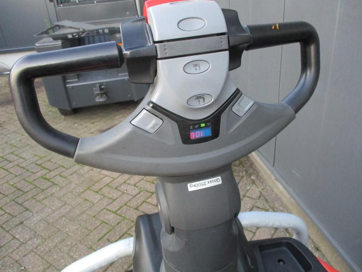 Refurbished 2020 TOYOTA LPE250