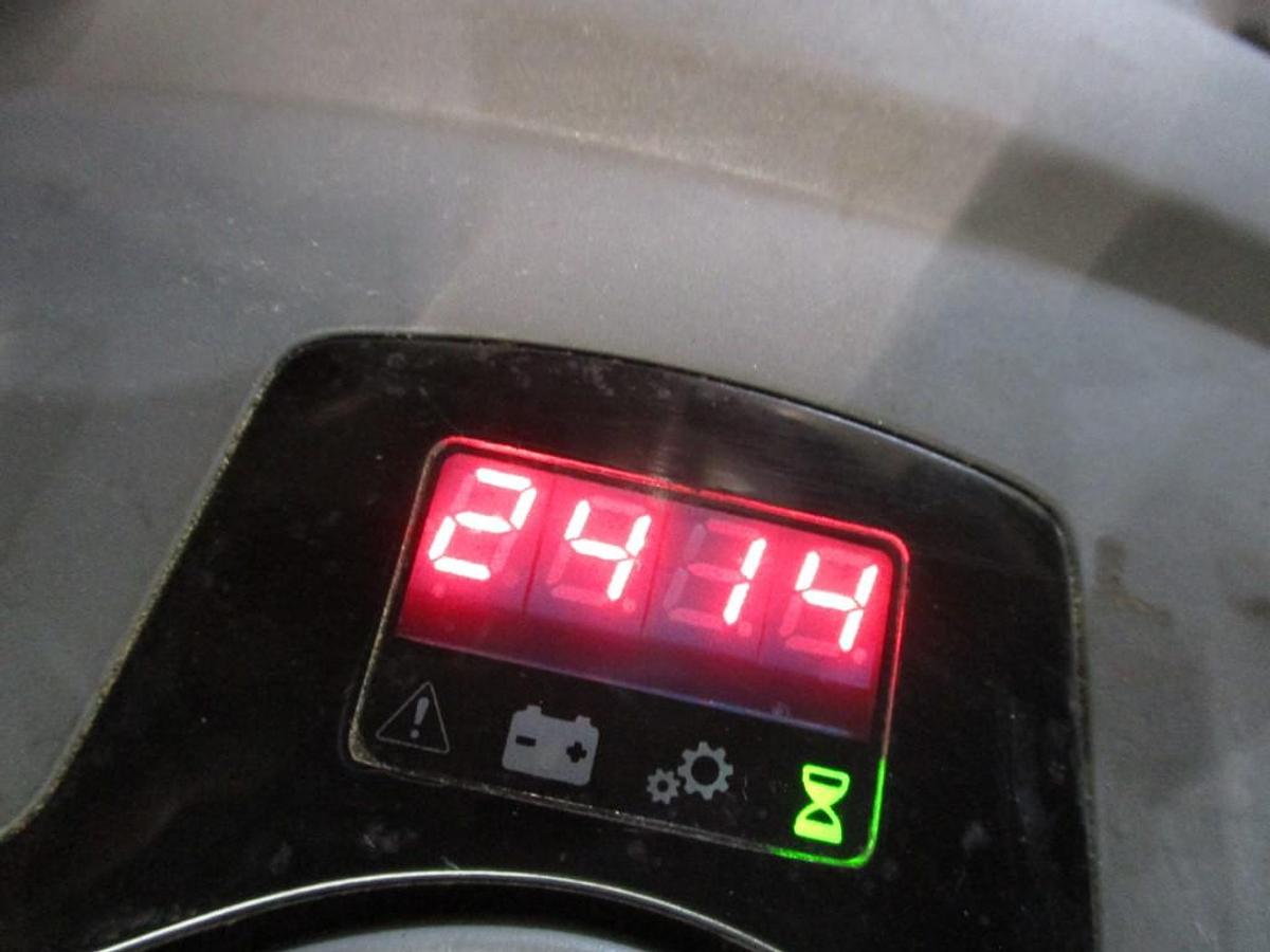 Refurbished 2016 TOYOTA SPE120 triplex - 2414