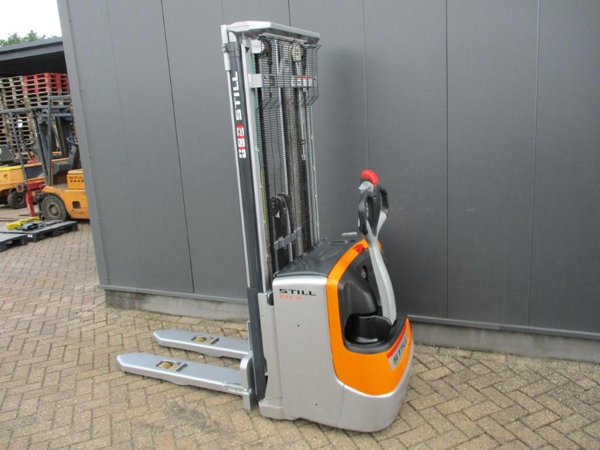 Refurbished 2017 STILL EXV14C triplex - 3277