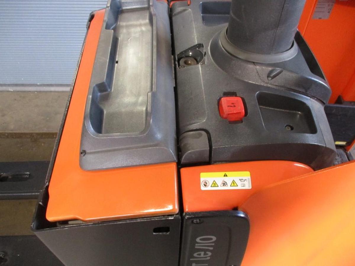 Refurbished 2020 TOYOTA LPE200 - 2447