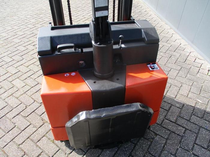 Refurbished 2003 BT LSV 1600 - 2163