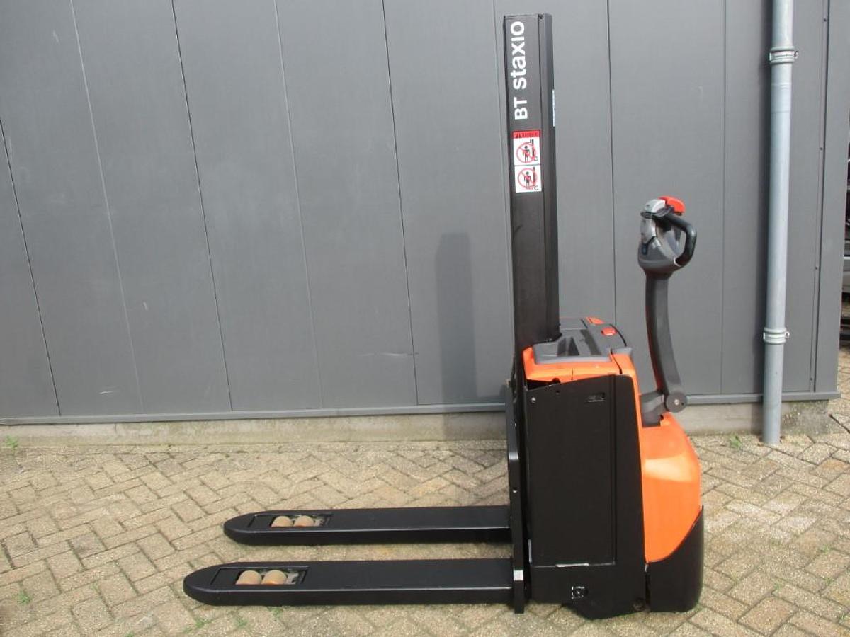 Refurbished 2015 TOYOTA BT SWE 080L - 1077