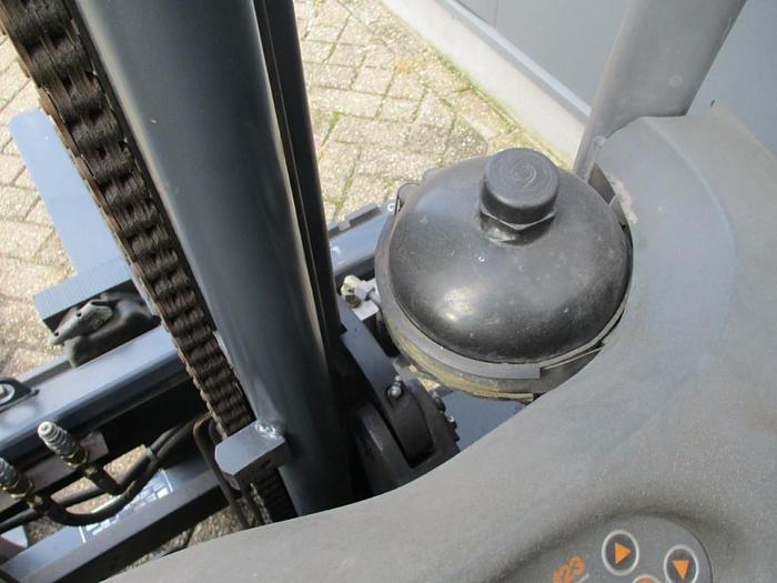 Gebruikt 2011 Crown SC4240-16 - 15497