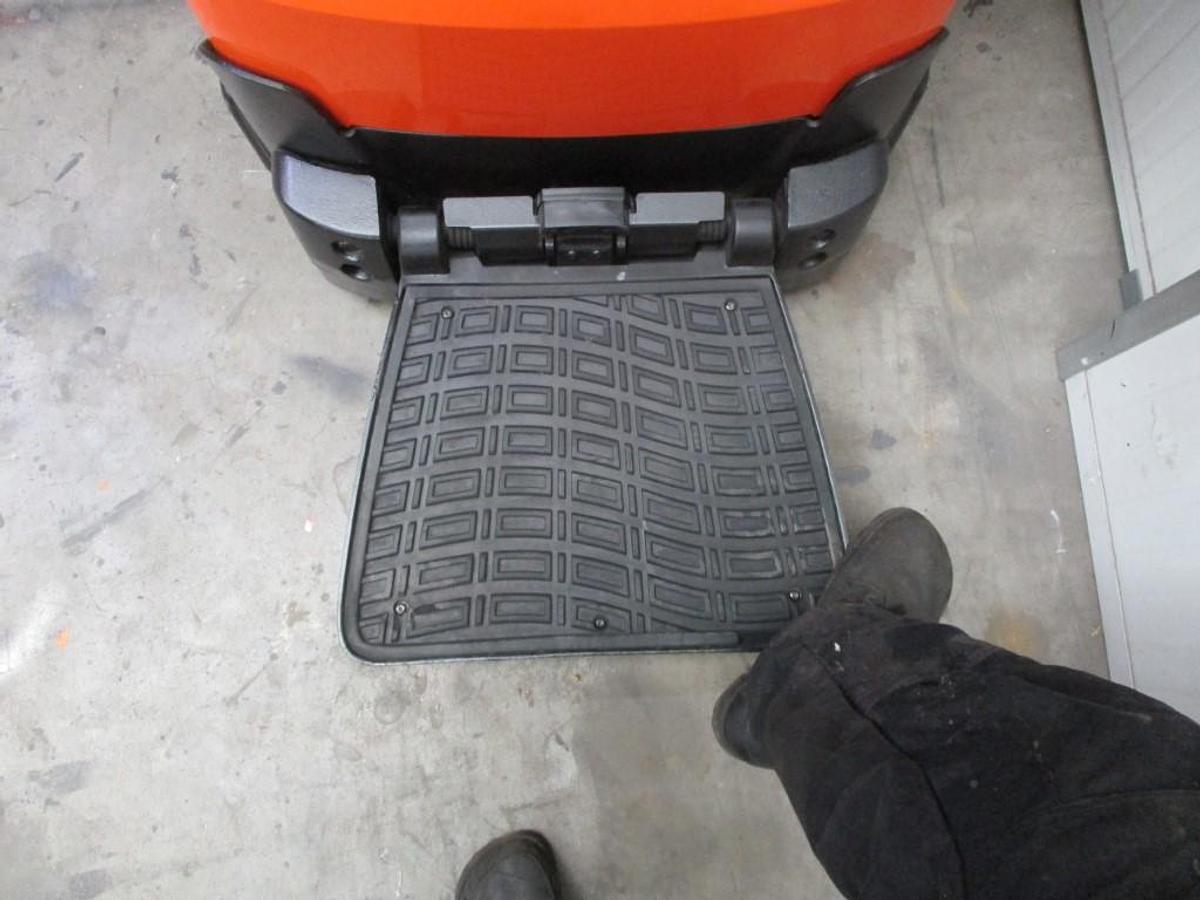 Refurbished 2015 TOYOTA BT SWE200D - 1221
