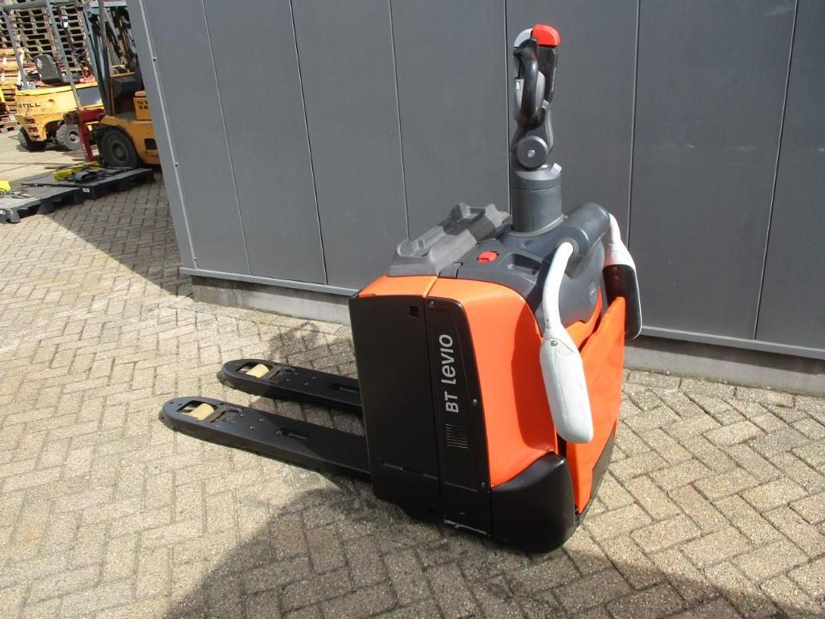 Refurbished 2020 TOYOTA LPE200 - 1975