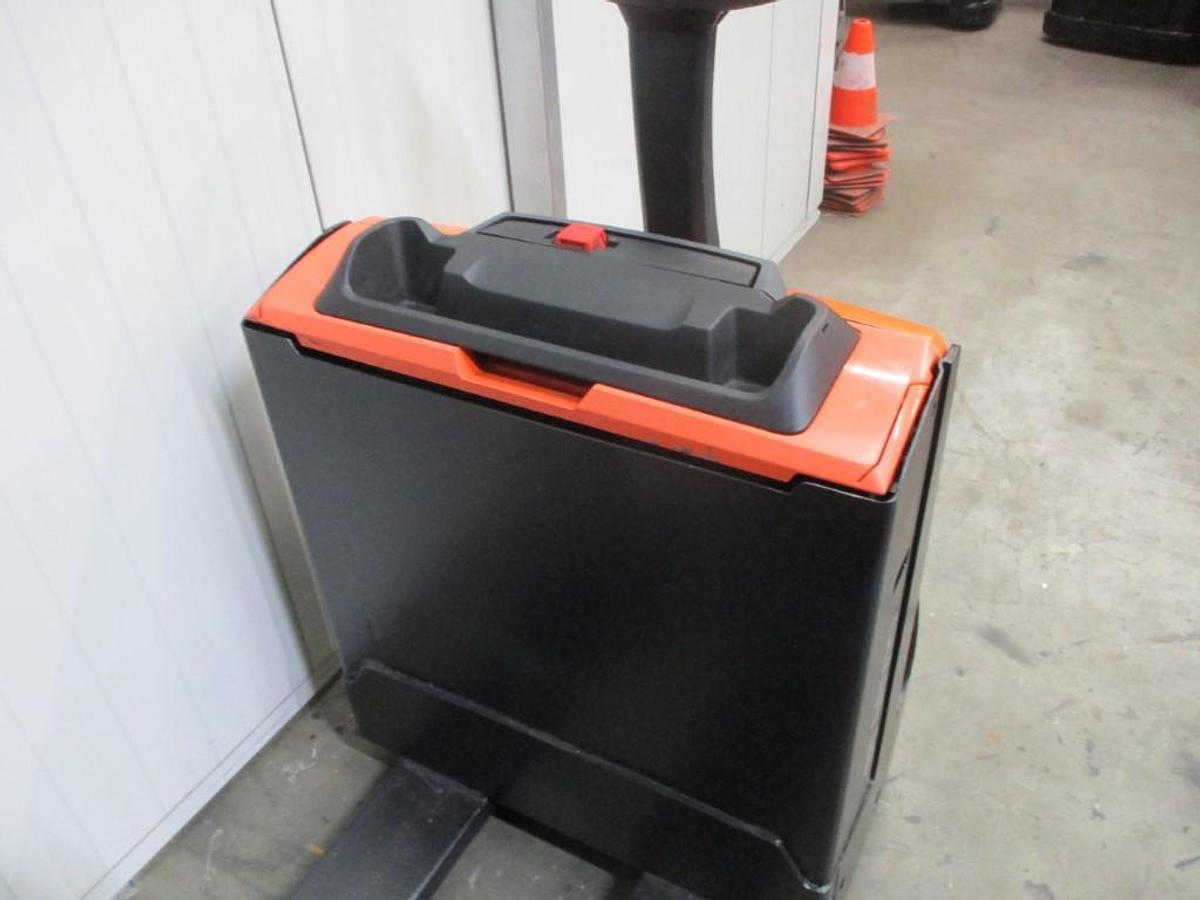 Refurbished 2016 TOYOTA BT LWE140 - 793