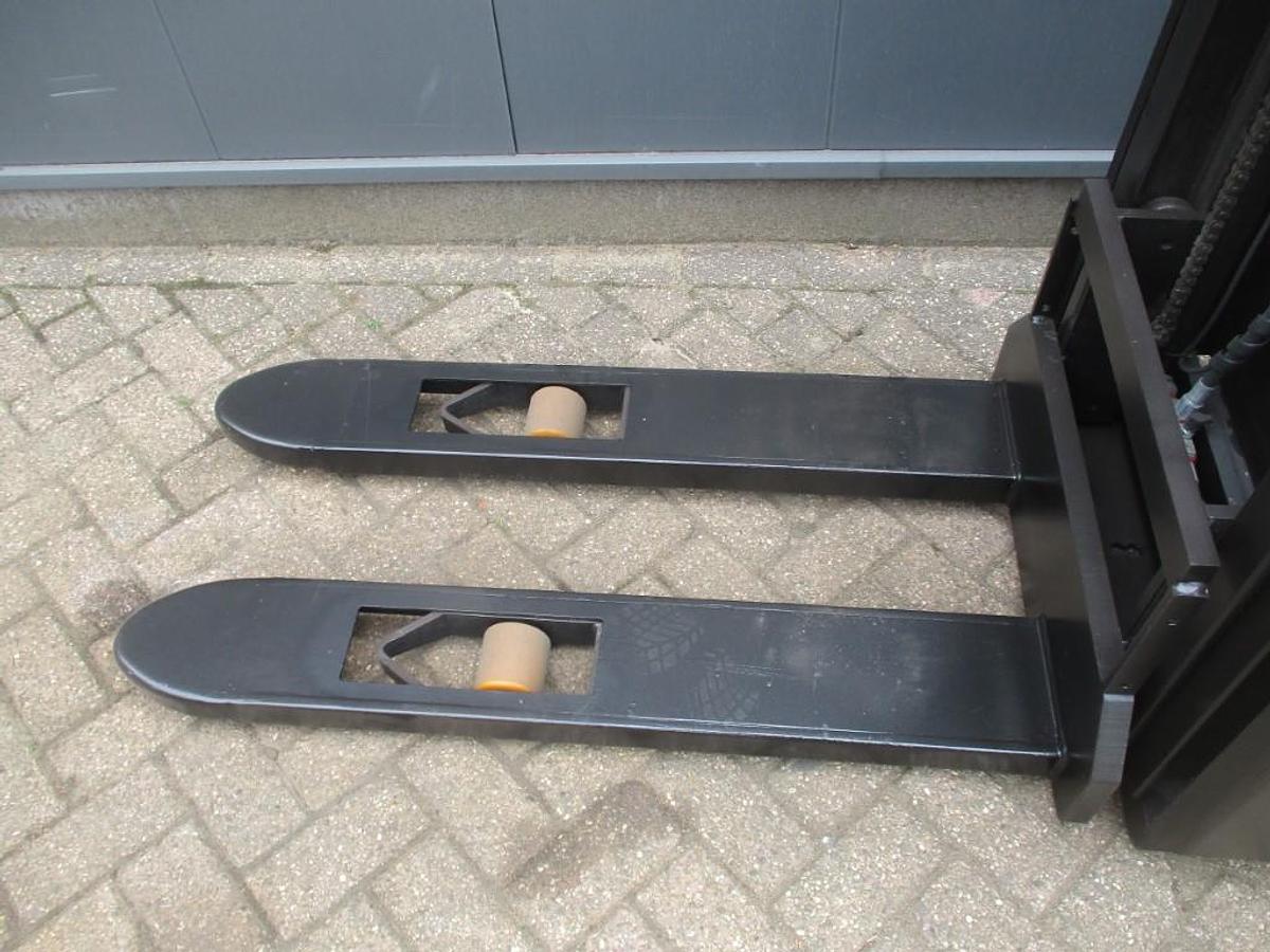 Refurbished 2018 TOYOTA SWE 120 - 1136