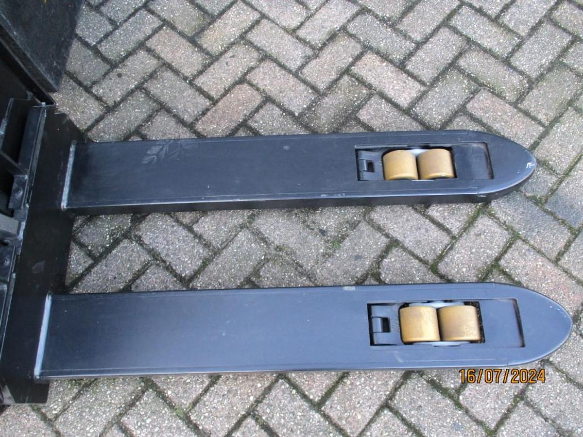 Refurbished 2010 BT SWE 080L - 948