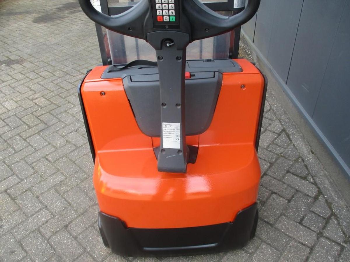 Refurbished 2014 BT SWE 200D - 321