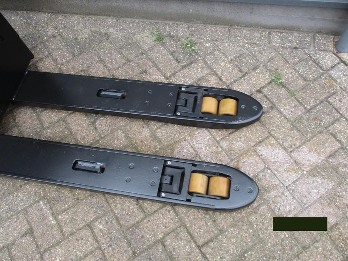 Refurbished 2021 TOYOTA LPE200 - 2093