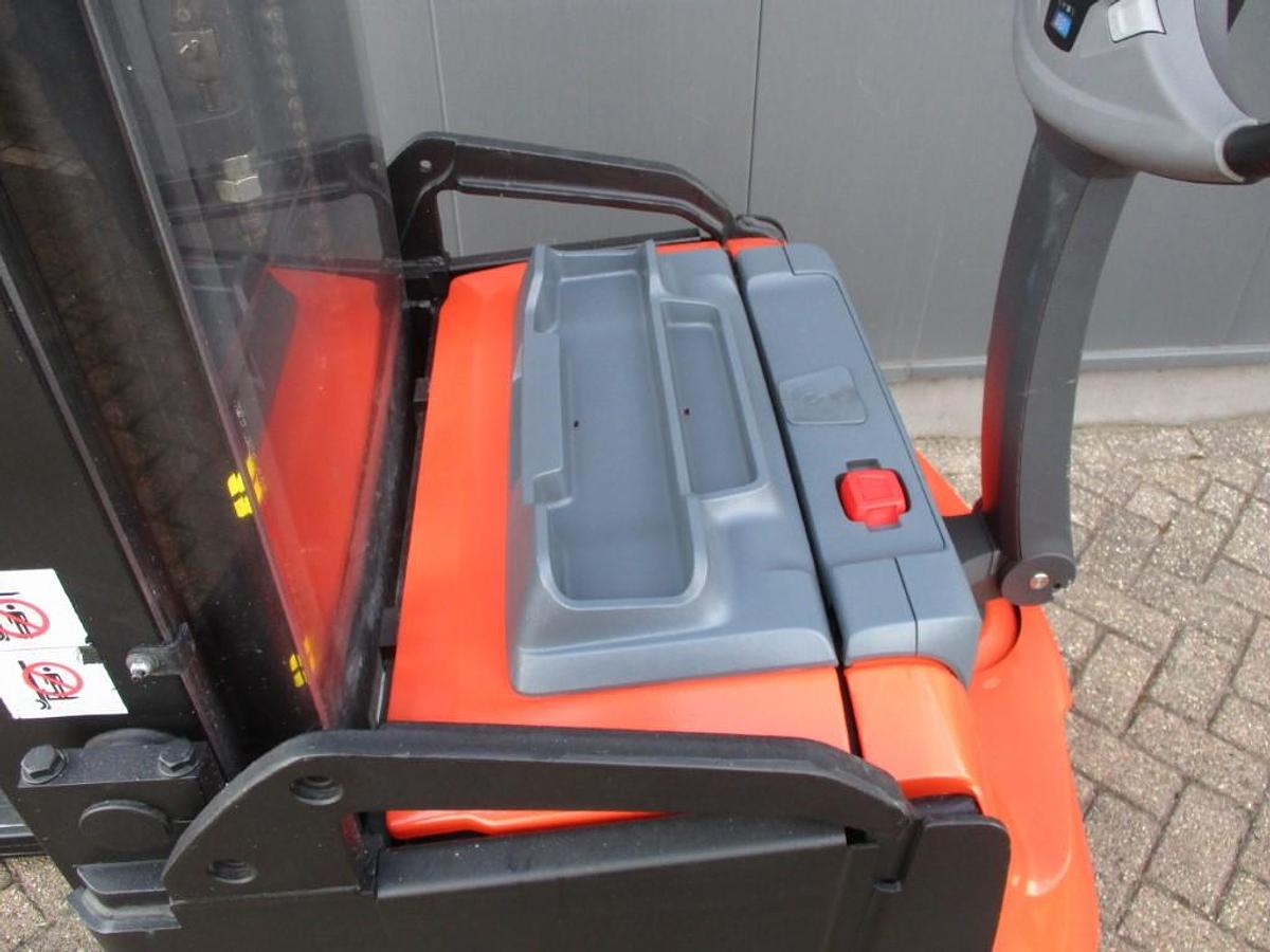 Refurbished 2018 TOYOTA SWE160 triplex - 2080