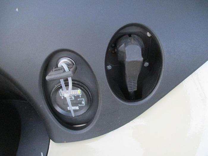 Refurbished 2005 Crown WF 3000-1.0 TL - 1878