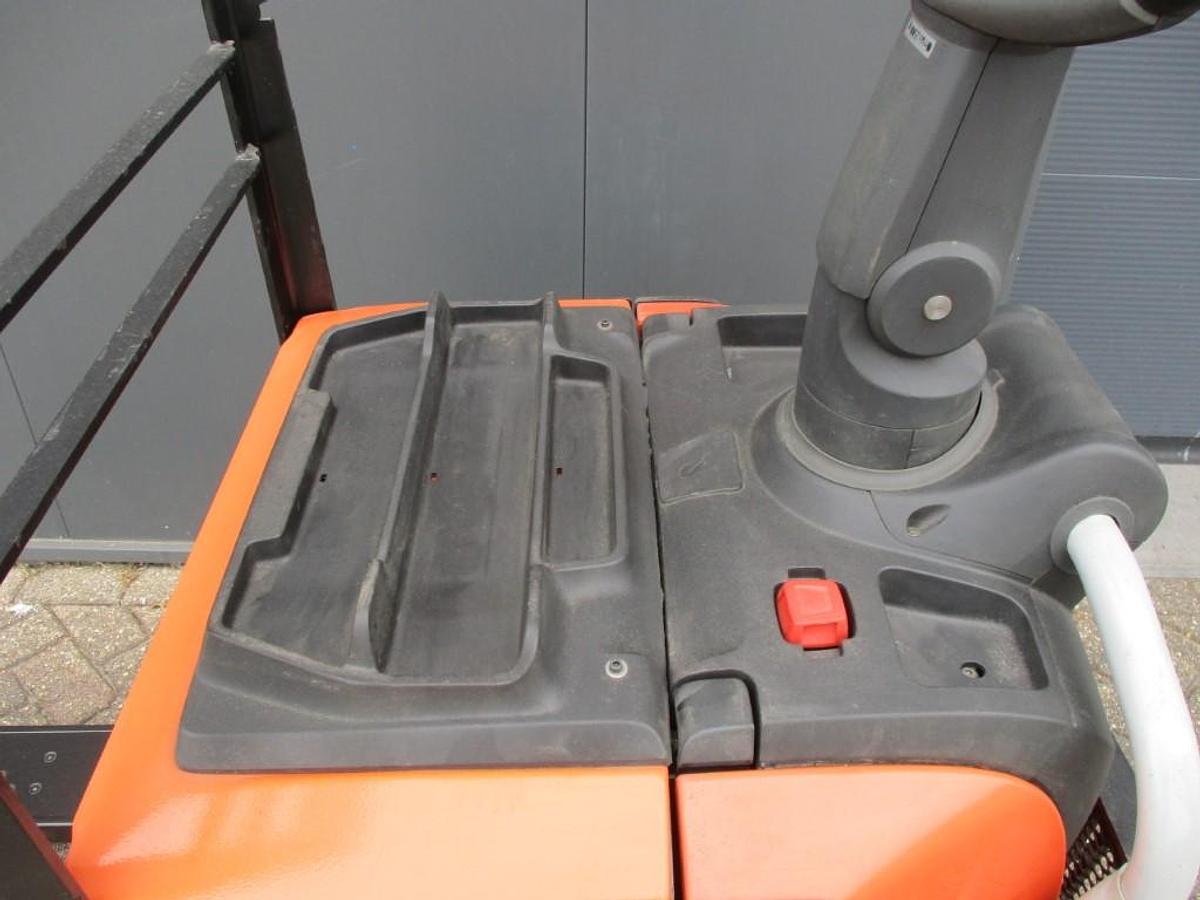 Refurbished 2018 TOYOTA LPE250 - 2556