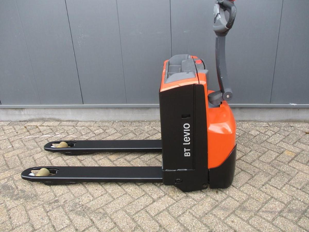 Refurbished 2022 TOYOTA LWE160 - 518