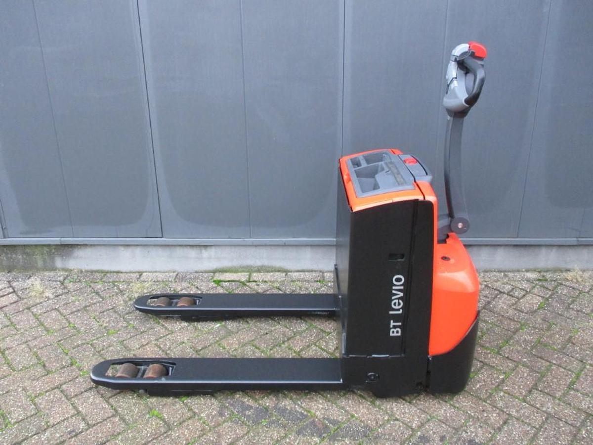 Refurbished 2017 TOYOTA LWE160 - 867