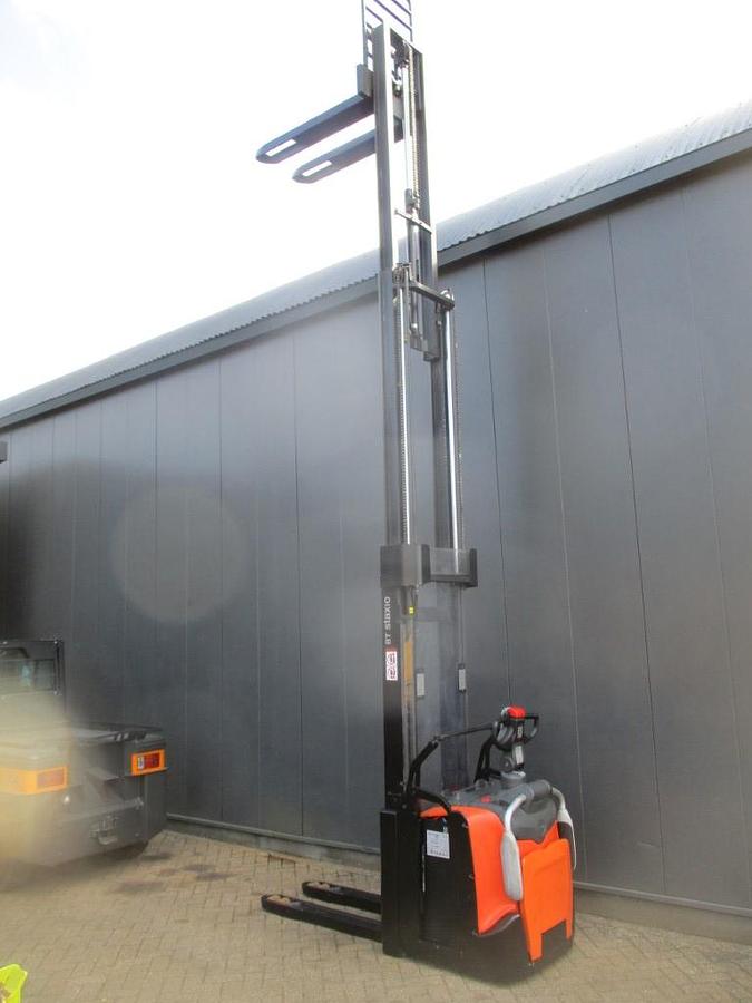 Refurbished 2017 TOYOTA SPE 160L triplex - 2650