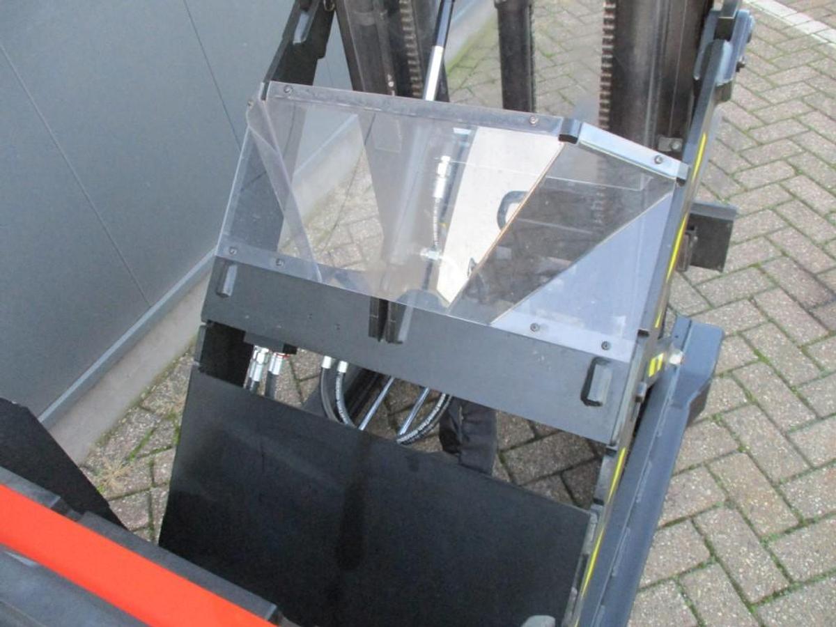 Refurbished 2017 TOYOTA SWE120XR