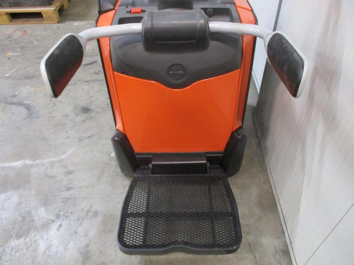Refurbished 2019 TOYOTA LPE200 - 2146