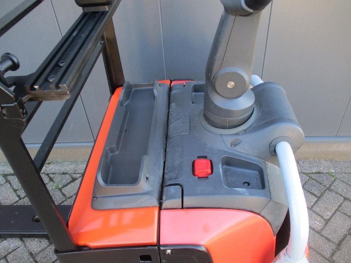 Refurbished 2019 TOYOTA LPE 200 -1992